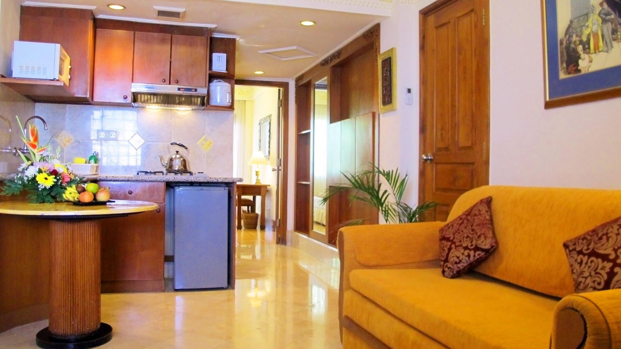 Club Bali Family Suites @ Legian Beach Exterior photo