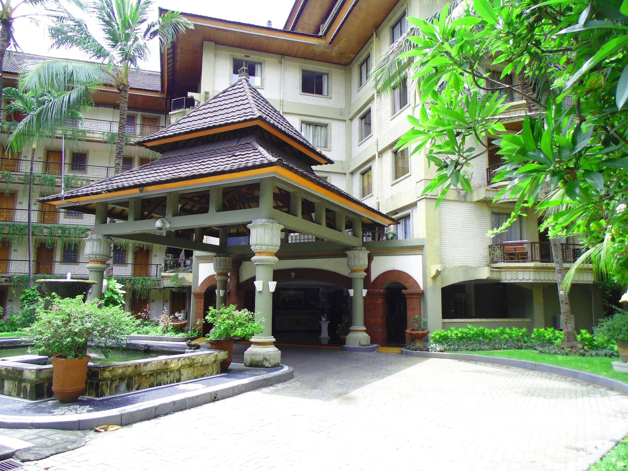 Club Bali Family Suites @ Legian Beach Exterior photo