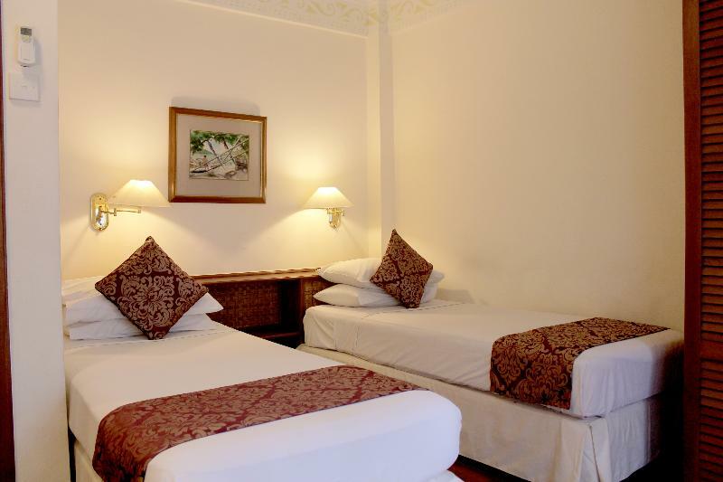 Club Bali Family Suites @ Legian Beach Exterior photo
